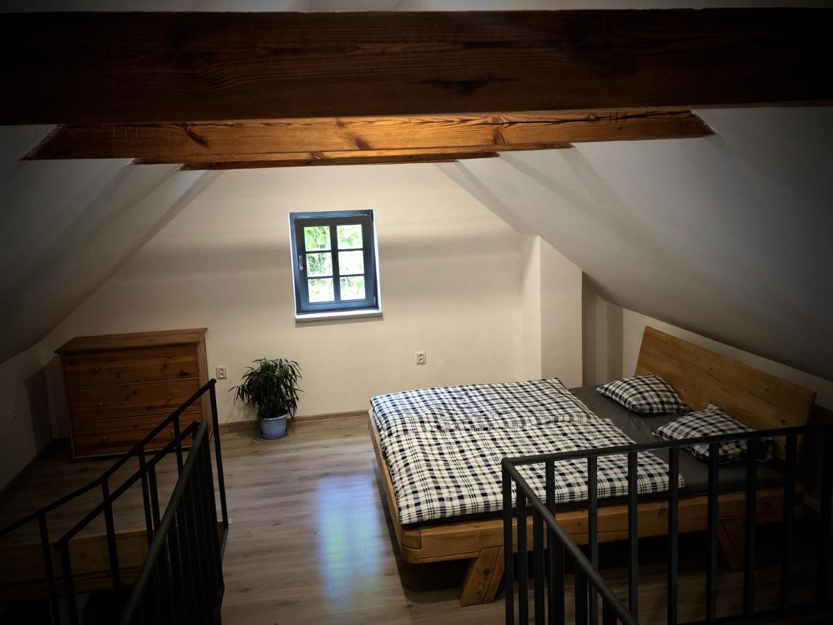Mezonetovy Apartman S Terasou Na Samote V Lese Vlkava Eksteriør bilde