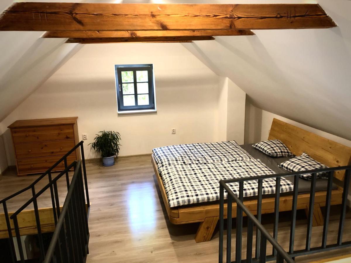 Mezonetovy Apartman S Terasou Na Samote V Lese Vlkava Eksteriør bilde